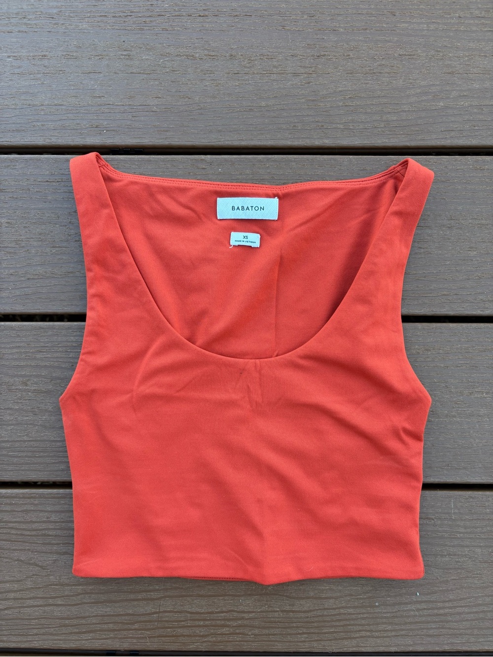 Aritzia Babaton Scoop Neck Crop Tank